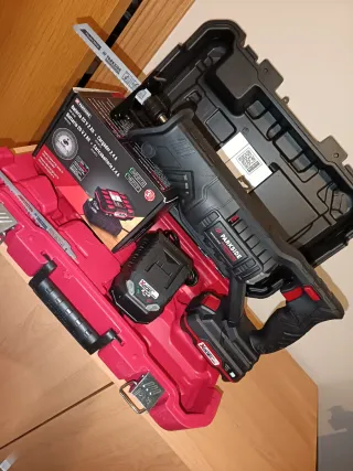 Sierra Sable Parkside 20V + 2 BATERÍAS 20v 2ah