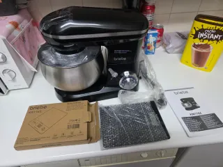 Amasadora Negra Briebe Nueva