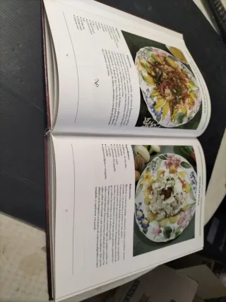 Libro firmado de Karlos Arguinaño.