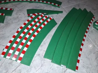 Lote 38 bordes variados pista Scalextric