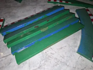 Lote 38 bordes variados pista Scalextric