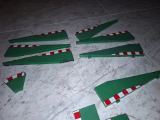 Lote 38 bordes variados pista Scalextric