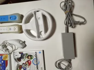 Nintendo Wii Sports del 2006 con accessori