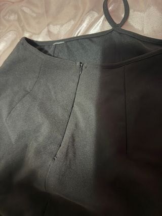 Falda corta negra