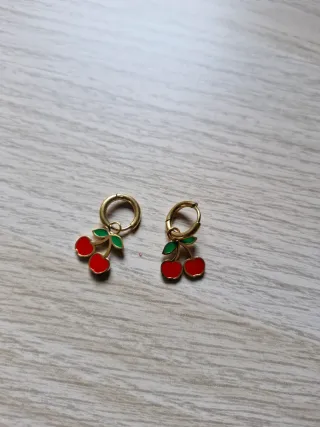 Lote de accesorios: reloj, joyas y gafas