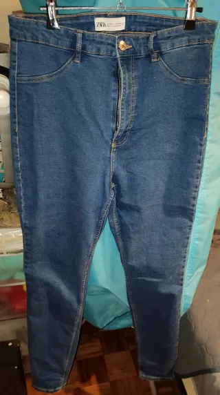 Pantalones vaqueros Zara azules