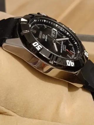 Reloj Seiko 5 Sports SNZD17J1