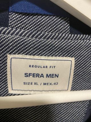 Chaqueta azul Esfera