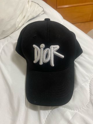 Gorra Dior Negra Bordada