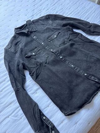Camisa vaquera Zara Gris