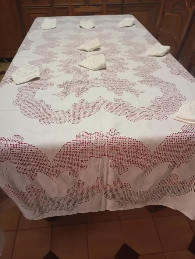 Mantelería Lagartera y manteleria calado canario