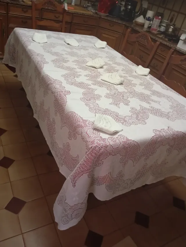Mantelería Lagartera y manteleria calado canario