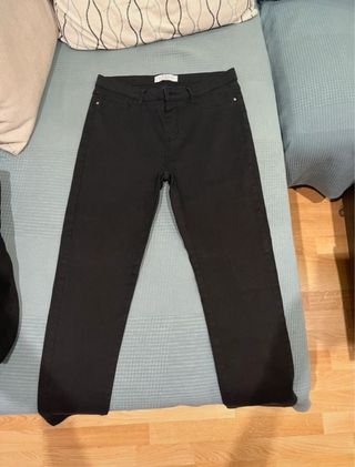 Pantalones vaqueros negros
