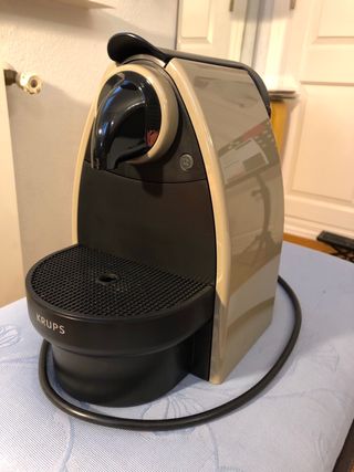 Cafetera Nespresso Krups XN 2140