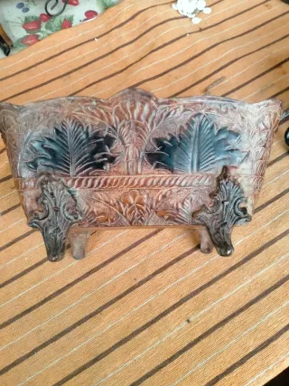 2 Vasi di metallo decorati