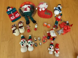 Lote 22 adornos y figuras de Navidad