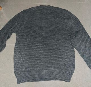 Maglione uomo grigio con taschino