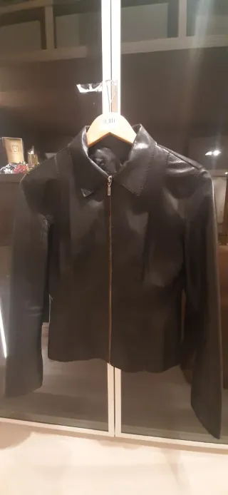 Chaqueta Cuero Zara Talla M Entallada