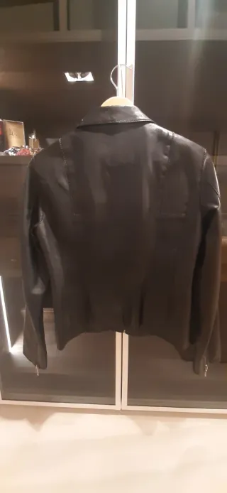 Chaqueta Cuero Zara Talla M Entallada