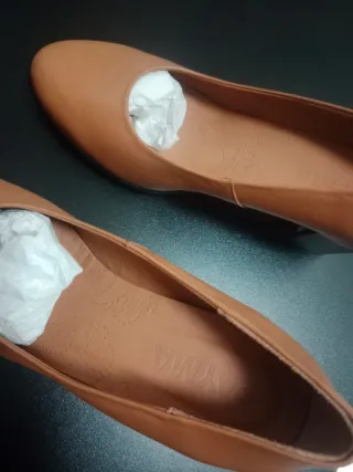 Zapatos de piel color Camel Talla 39