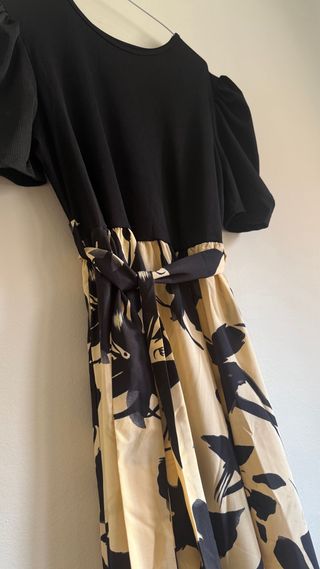 Vestido fiesta falda vuelo negro beige