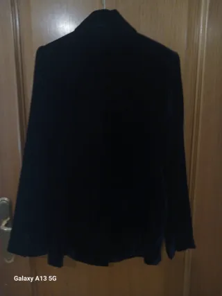 Americana Mango Azul Terciopelo talla s a estrenar