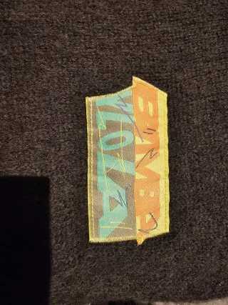 Bufanda Bimba y Lola Gris, Verde y naranja.