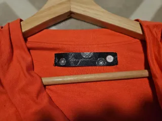 Vestido coral con estampado