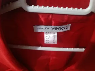 Chaqueta roja elegante