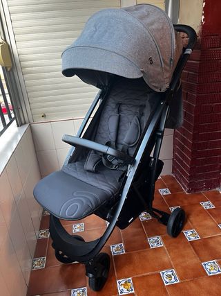 Silla de paseo con fundas y protector