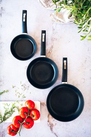 Set di 3 padelle in alluminio forgiato BRA Design