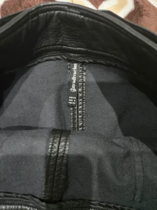 Falda de cuero con cinturón