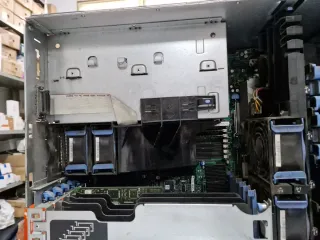 Server Dell PowerEdge 2800 Aziendale