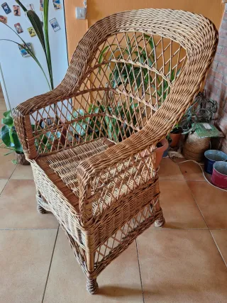 Sillón de mimbre estilo ratán