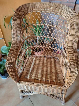 Sillón de mimbre estilo ratán