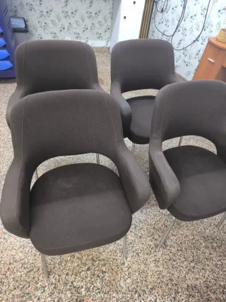 Sedie d'attesa per ufficio confidenziale