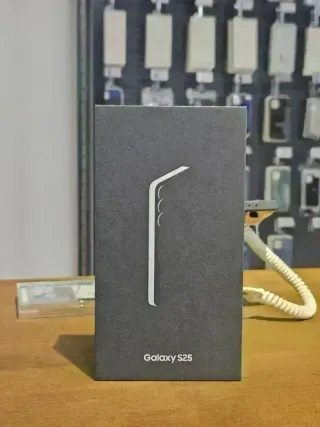 SAMSUNG S25 128GB PLATA PRECINTADO