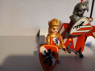 Playmobil Caballeros con Escudo y Bandera