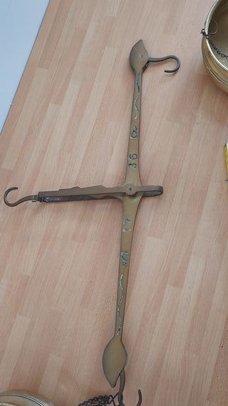 Bilancia Vintage a Bracci - Ottone e Bronzo