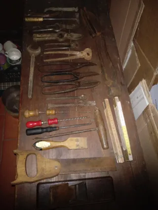 Lotto attrezzi antichi mestieri