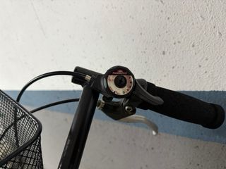 Bicicleta 28 Negra con Cesta