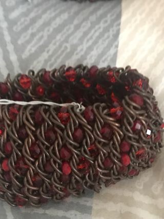 Pulseras/Brazaletes con etiqueta