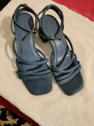 Sandalias de tiras azules