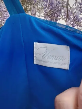 Vestido azul de fiesta elegante