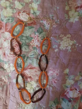 Collana bigiotteria ovalata arancione e marrone