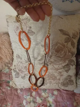 Collana bigiotteria ovalata arancione e marrone
