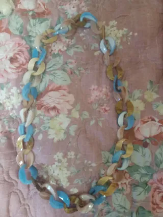 Collana bigiotteria maglie colorate