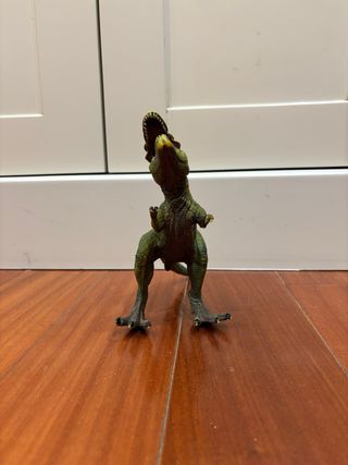 Lote de 4 dinosaurios de juguete