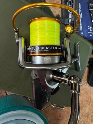 3 cañas de pesca y mochila