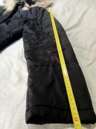 Giubbotto piumino con cappuccio